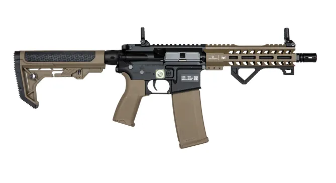 Specna Arms RRA & SI SA-E17 EDGE mit X-ASR Mosfet und Light Ops Schaft Half-Tan AEG 0,5 Joule